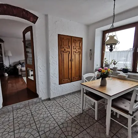 Zur Alten Schnitzerei * Grunhainichen